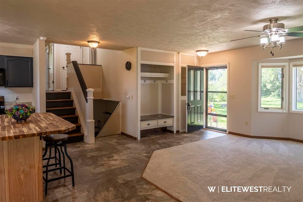 871 E Christy Ln — photo 15 of 25