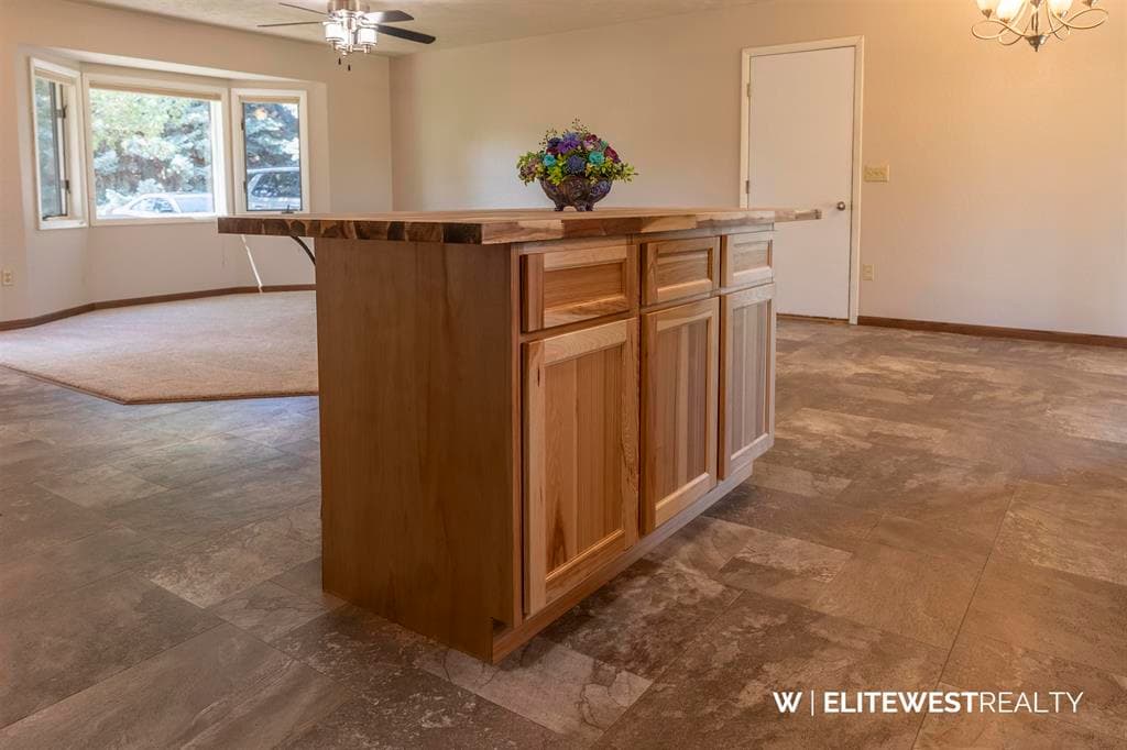 871 E Christy Ln — photo 16 of 25