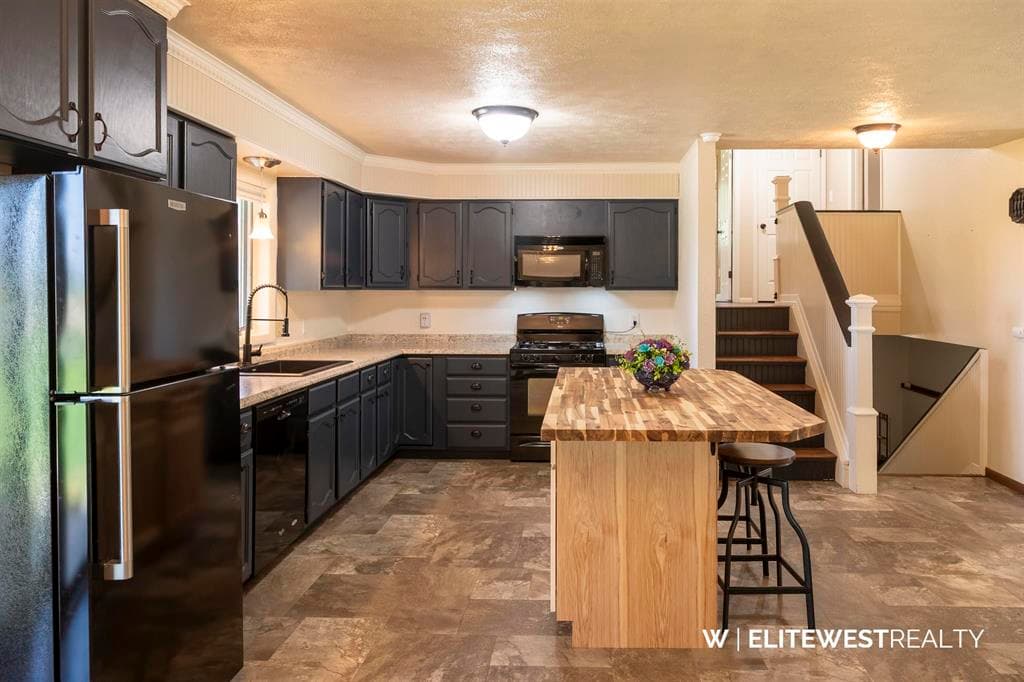 871 E Christy Ln — photo 6 of 25