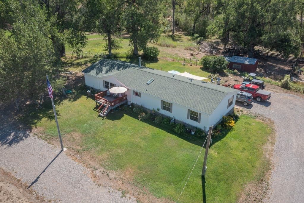 2662 Horseshoe Ln — photo 2 of 25