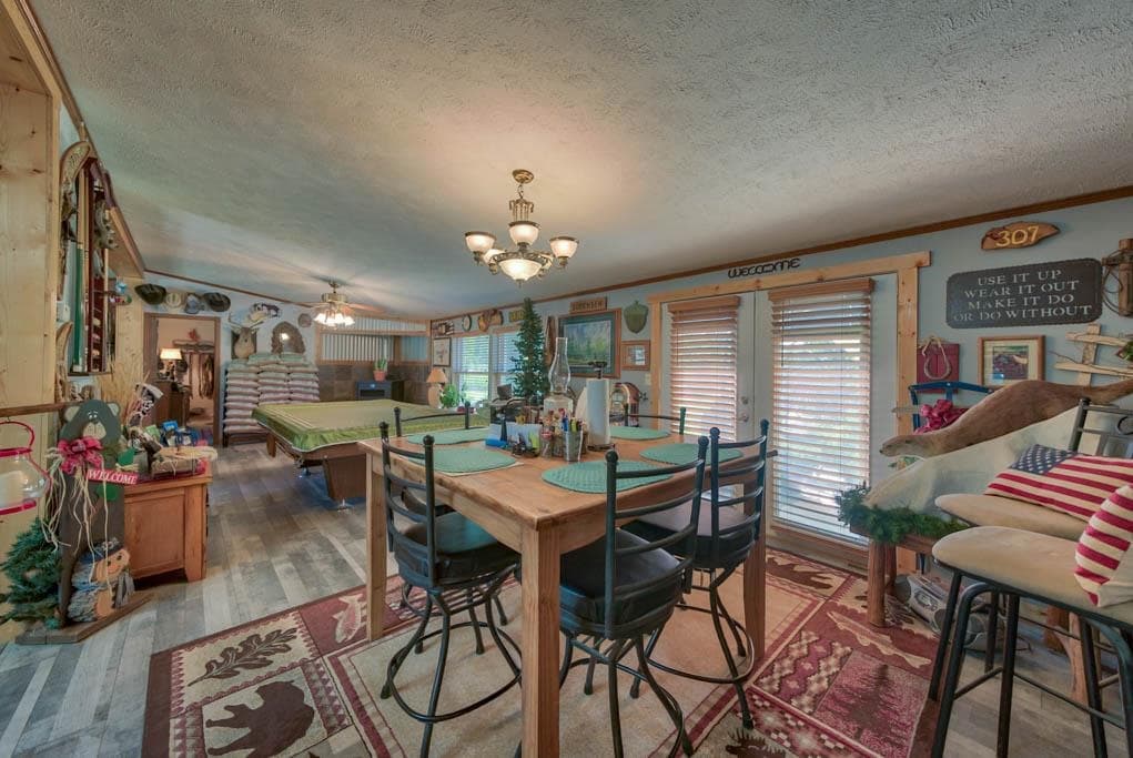 2662 Horseshoe Ln — photo 13 of 25