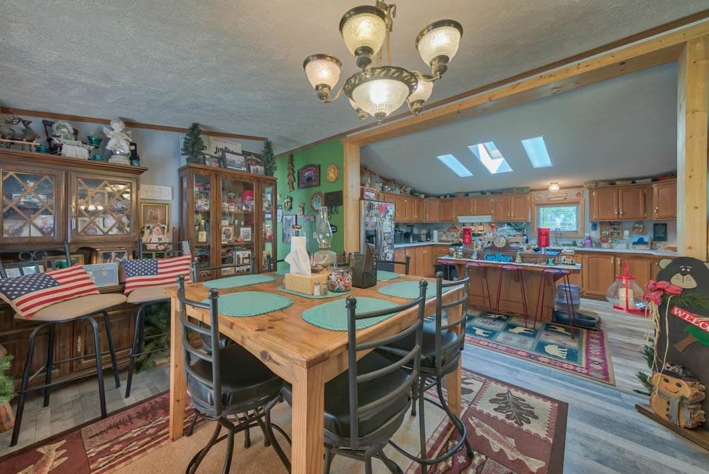 2662 Horseshoe Ln — photo 8 of 25
