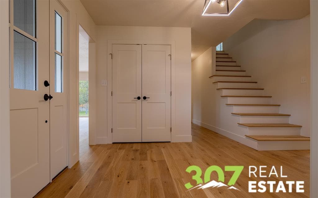 50 Dale Dr — photo 2 of 25