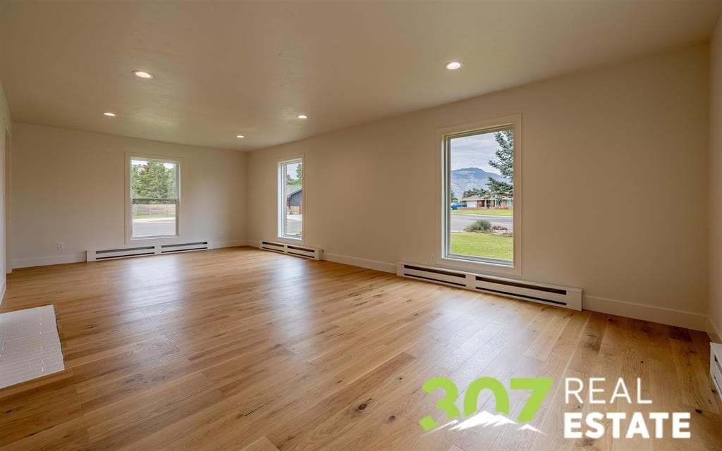 50 Dale Dr — photo 3 of 25