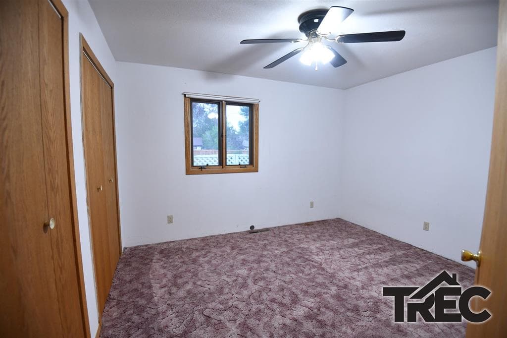 514 Avenue E — photo 15 of 22