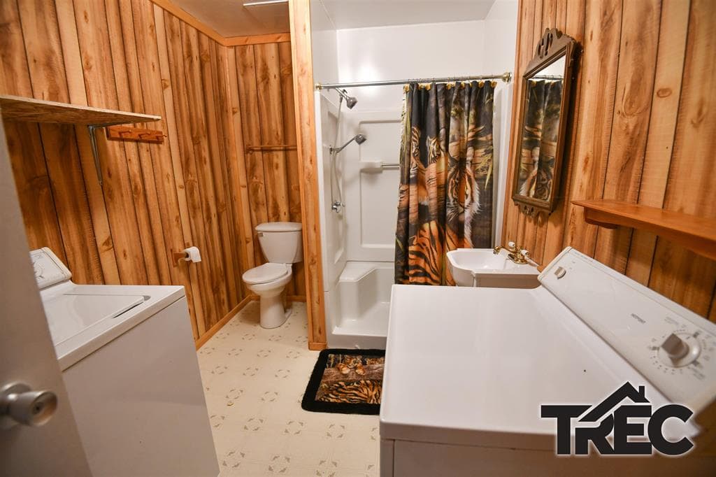 514 Avenue E — photo 17 of 22