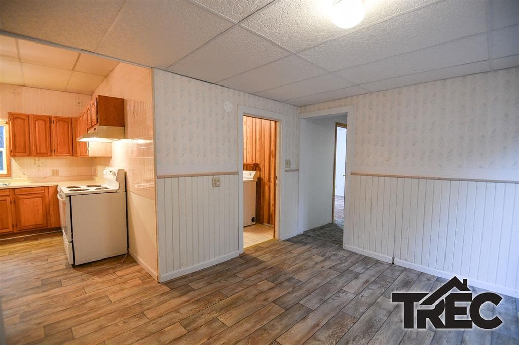 514 Avenue E — photo 9 of 22
