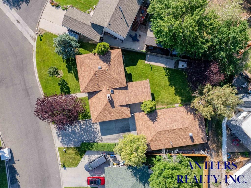 920 Aspen Dr — photo 13 of 25