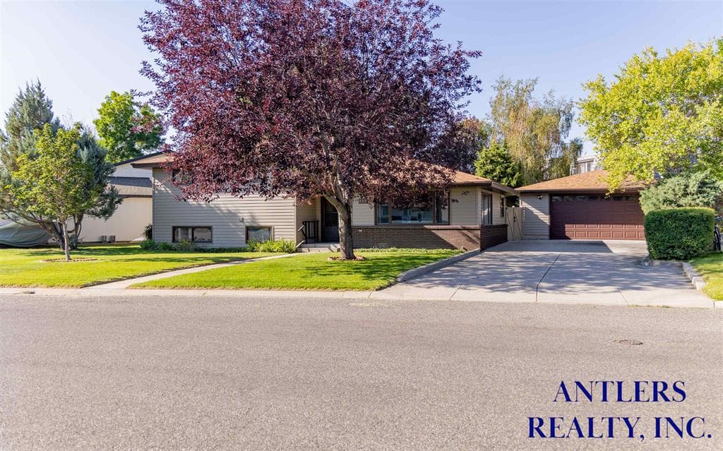 920 Aspen Dr — photo 24 of 25