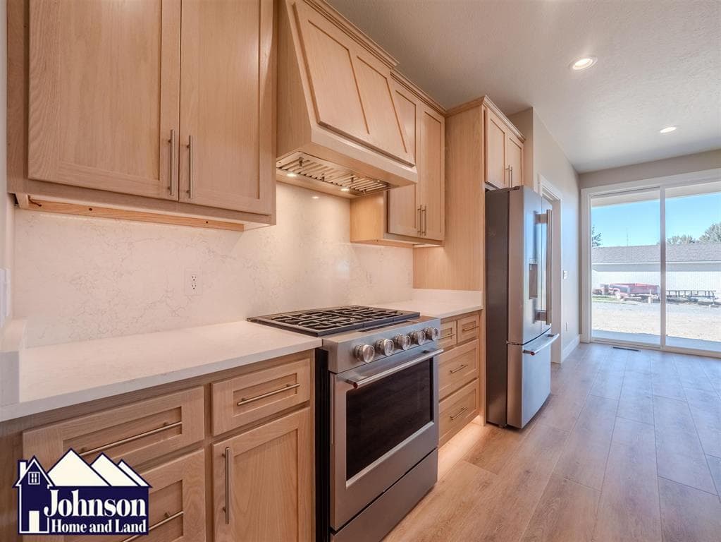101 W 10th St — photo 12 of 25