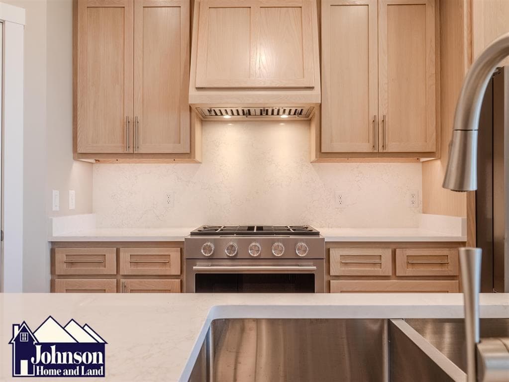 101 W 10th St — photo 14 of 25