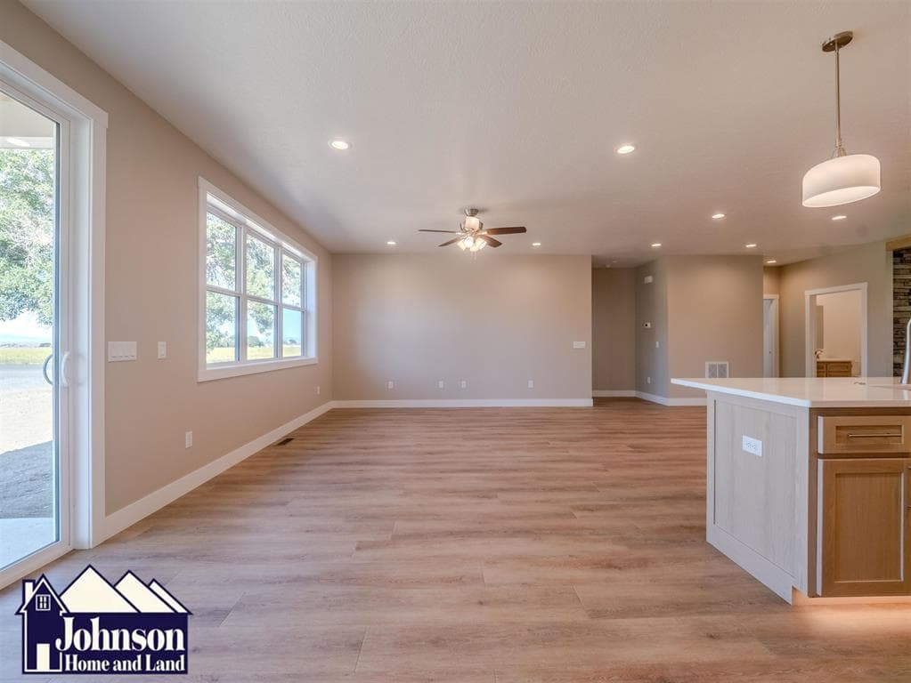 101 W 10th St — photo 19 of 25