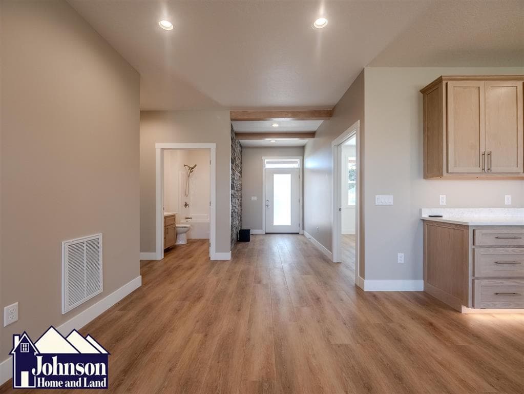 101 W 10th St — photo 20 of 25