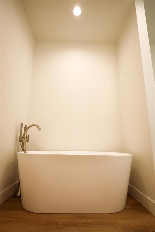 101 W 10th St — photo 4 of 9