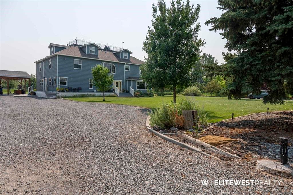 242 W Platte — photo 3 of 25