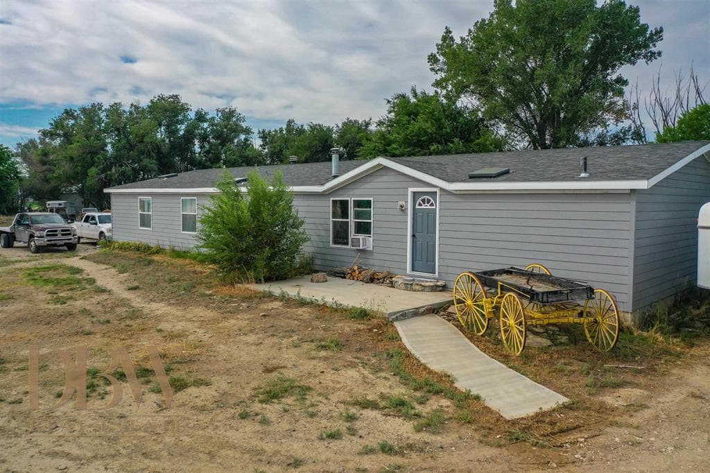 693 Lane 6 — photo 15 of 18