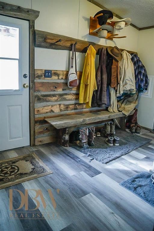693 Lane 6 — photo 24 of 25