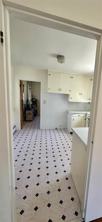 821 Howell Ave — photo 11 of 25