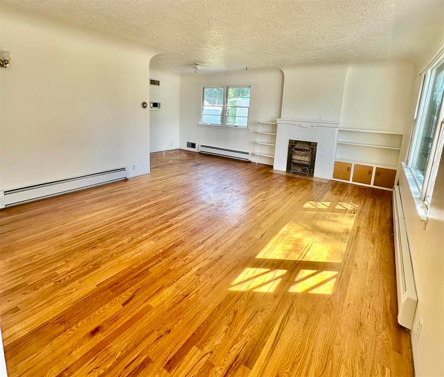 821 Howell Ave — photo 4 of 25