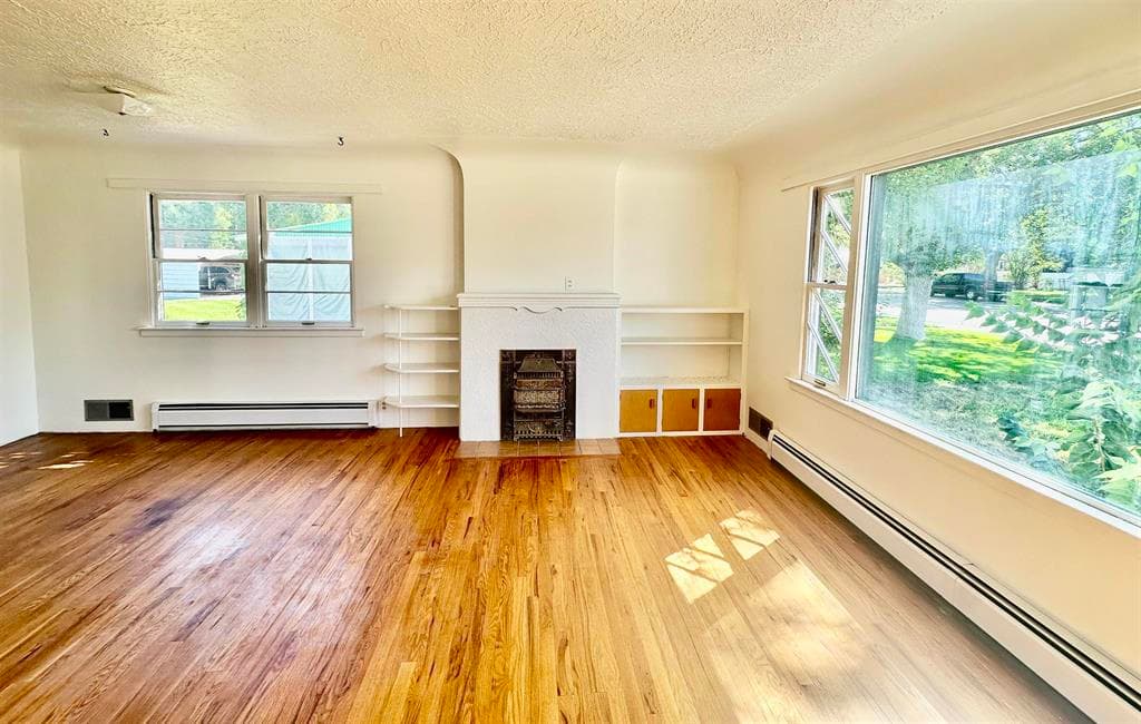 821 Howell Ave — photo 7 of 25