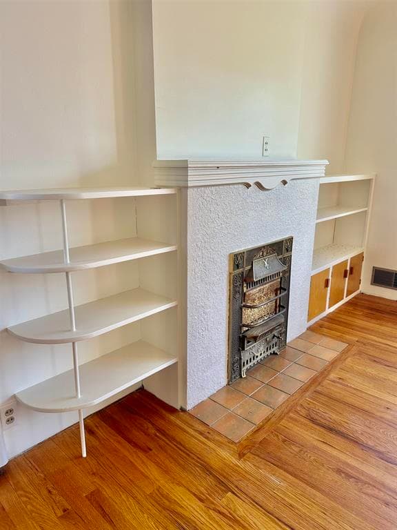 821 Howell Ave — photo 8 of 25