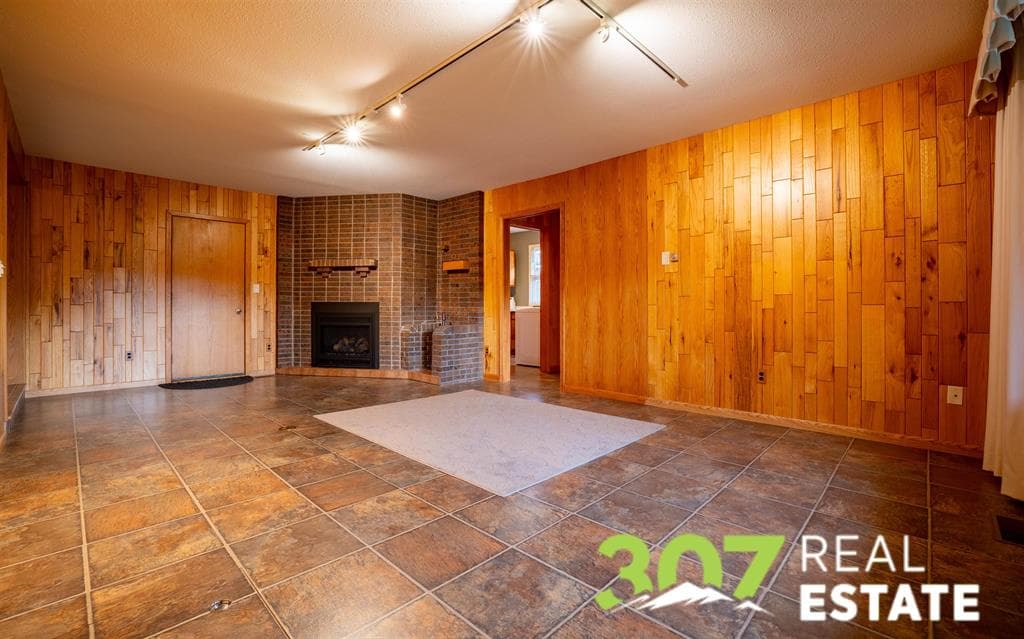 1225 Meadow Ln Ct — photo 15 of 25