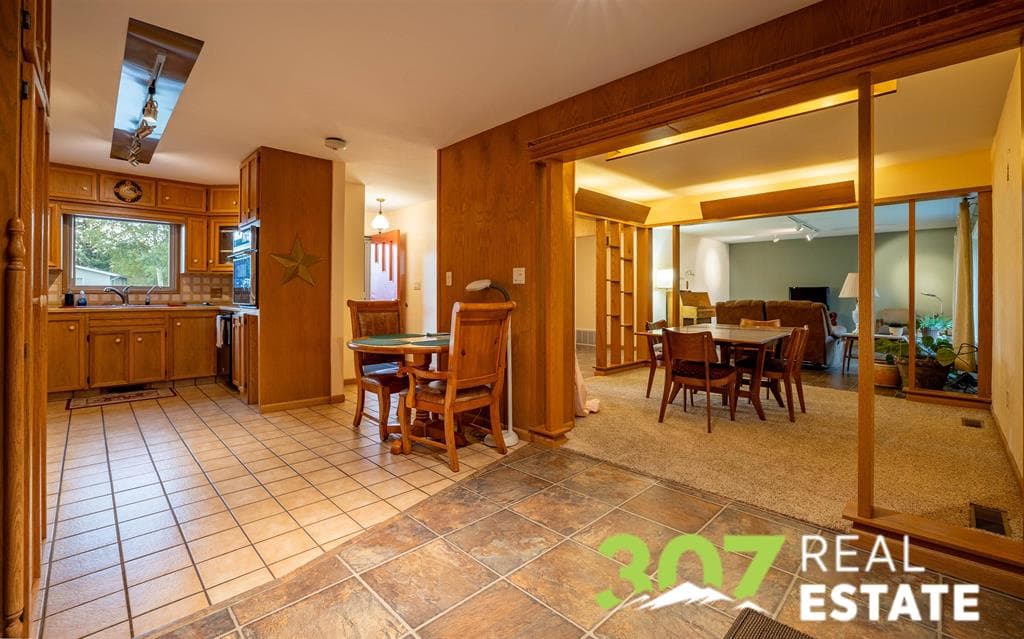 1225 Meadow Ln Ct — photo 18 of 25