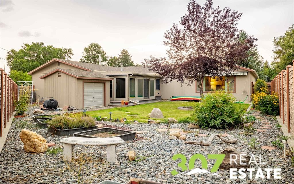 1225 Meadow Ln Ct — photo 5 of 25