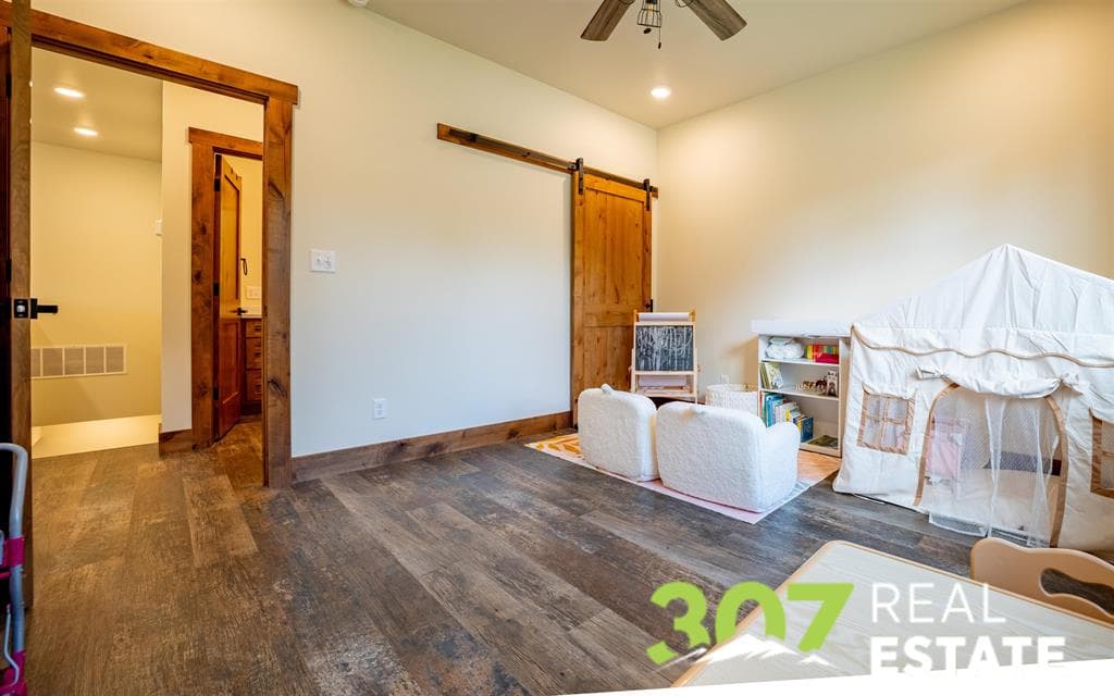 1513 22nd St — photo 17 of 25