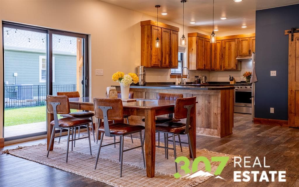 1513 22nd St — photo 5 of 25