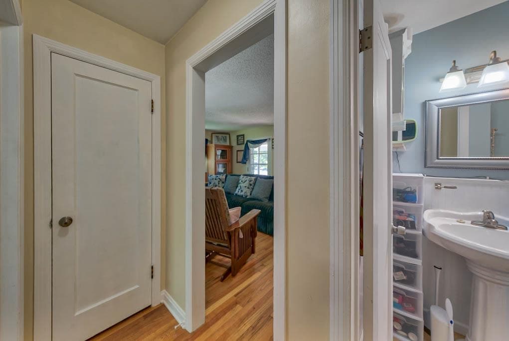 2105 Stampede Ave — photo 17 of 25