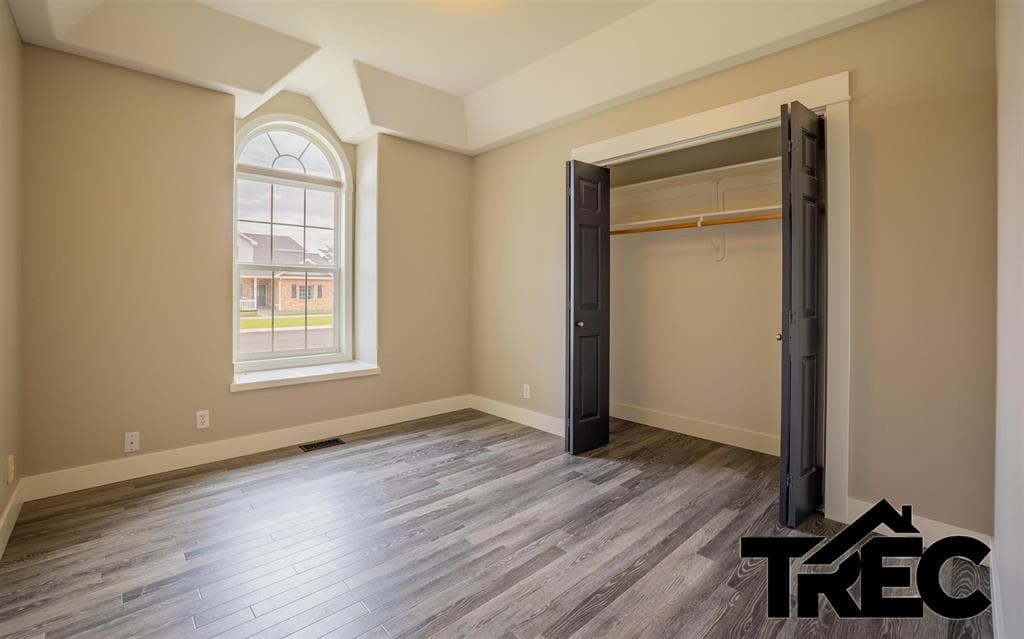 642 Cedarwood — photo 11 of 25