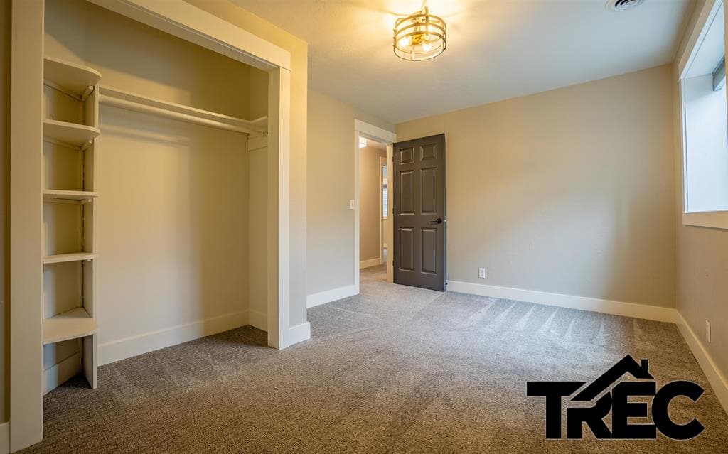 642 Cedarwood — photo 25 of 25
