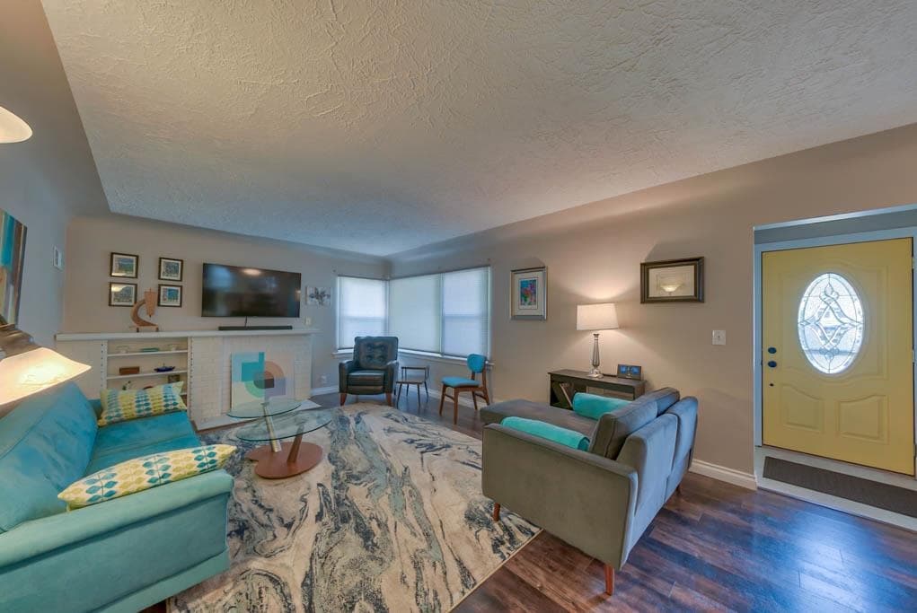 204 N 13th St — photo 8 of 25