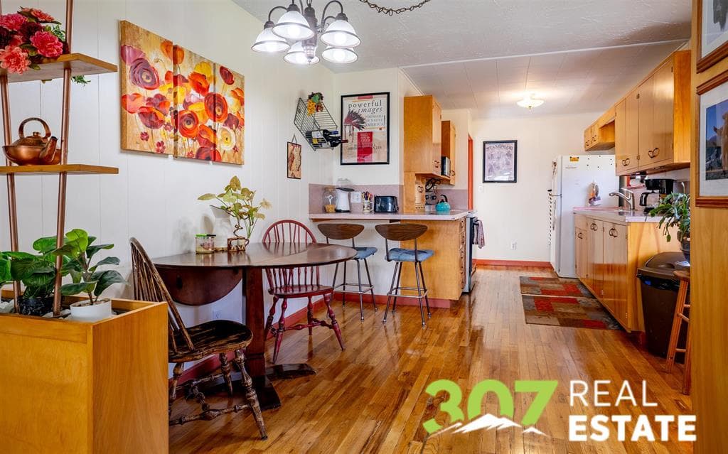 1927 Beck Ave — photo 7 of 25