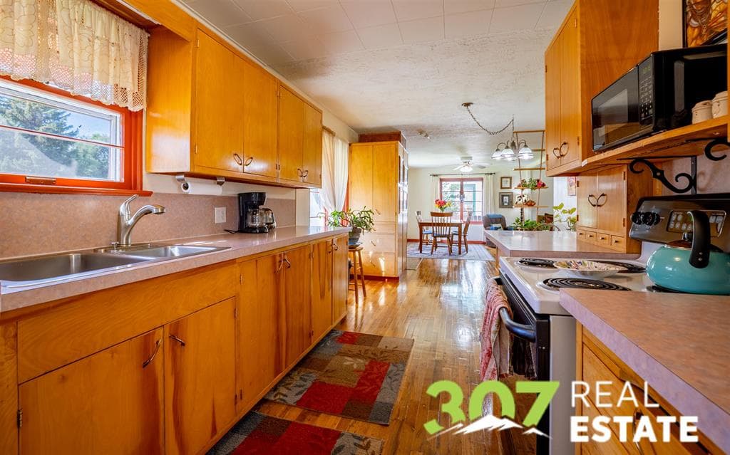 1927 Beck Ave — photo 8 of 25