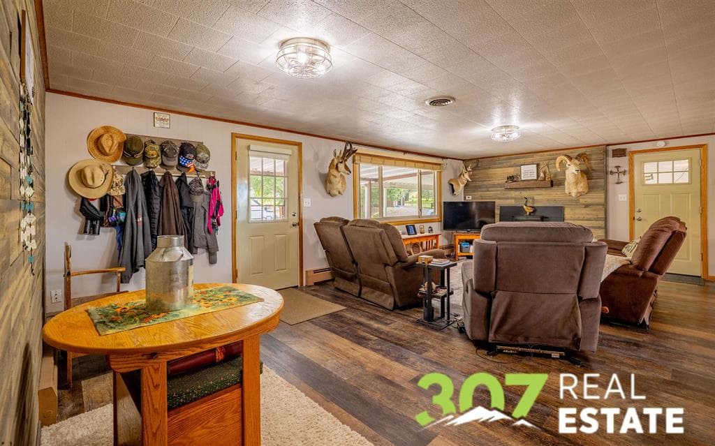 2691 Sagebrush Ln — photo 8 of 25