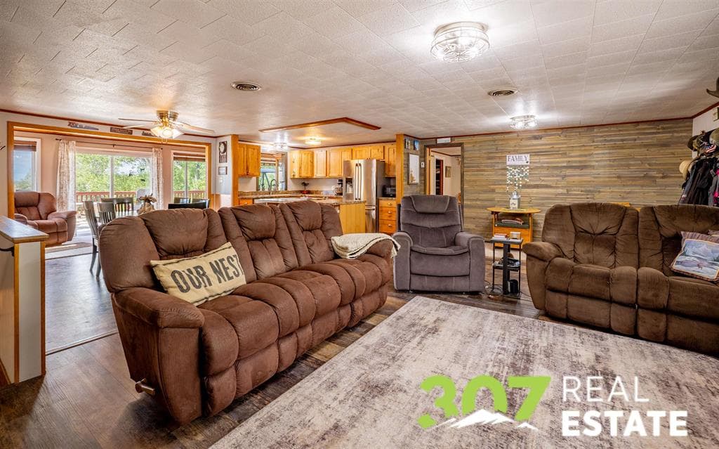 2691 Sagebrush Ln — photo 9 of 25