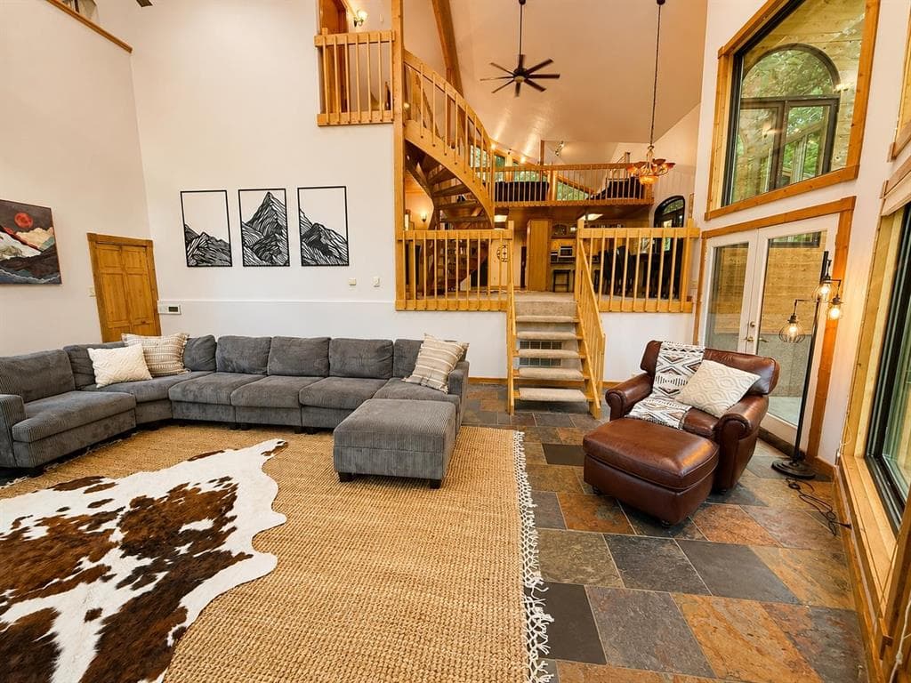 112 Hill Rd — photo 17 of 25