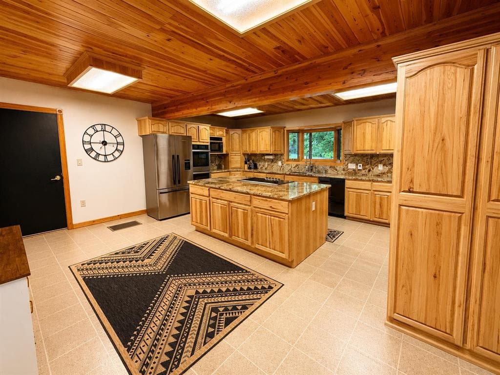 112 Hill Rd — photo 23 of 25