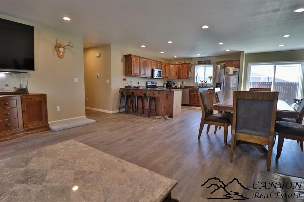 1130 Van Pl — photo 4 of 23