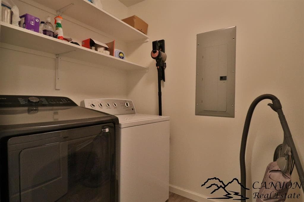 1130 Van Pl — photo 8 of 23