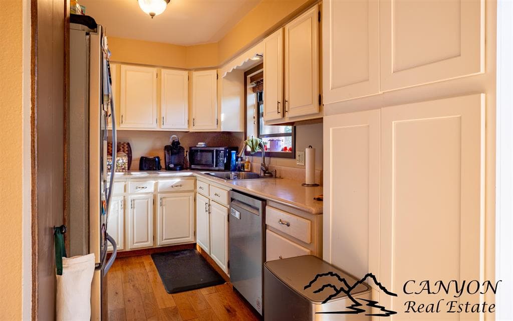 2120 Southfork St — photo 6 of 25