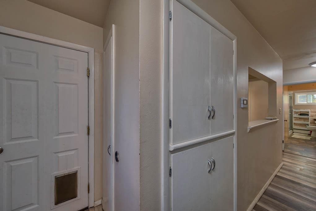 2113 N Kerper Blvd — photo 14 of 25