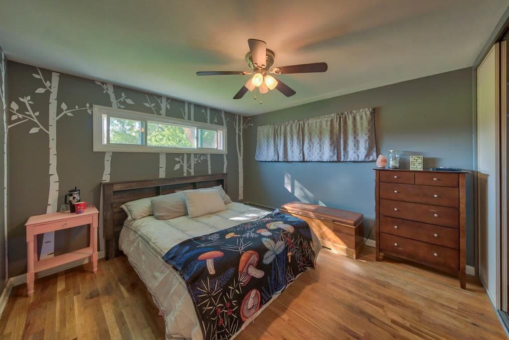 2113 N Kerper Blvd — photo 18 of 25