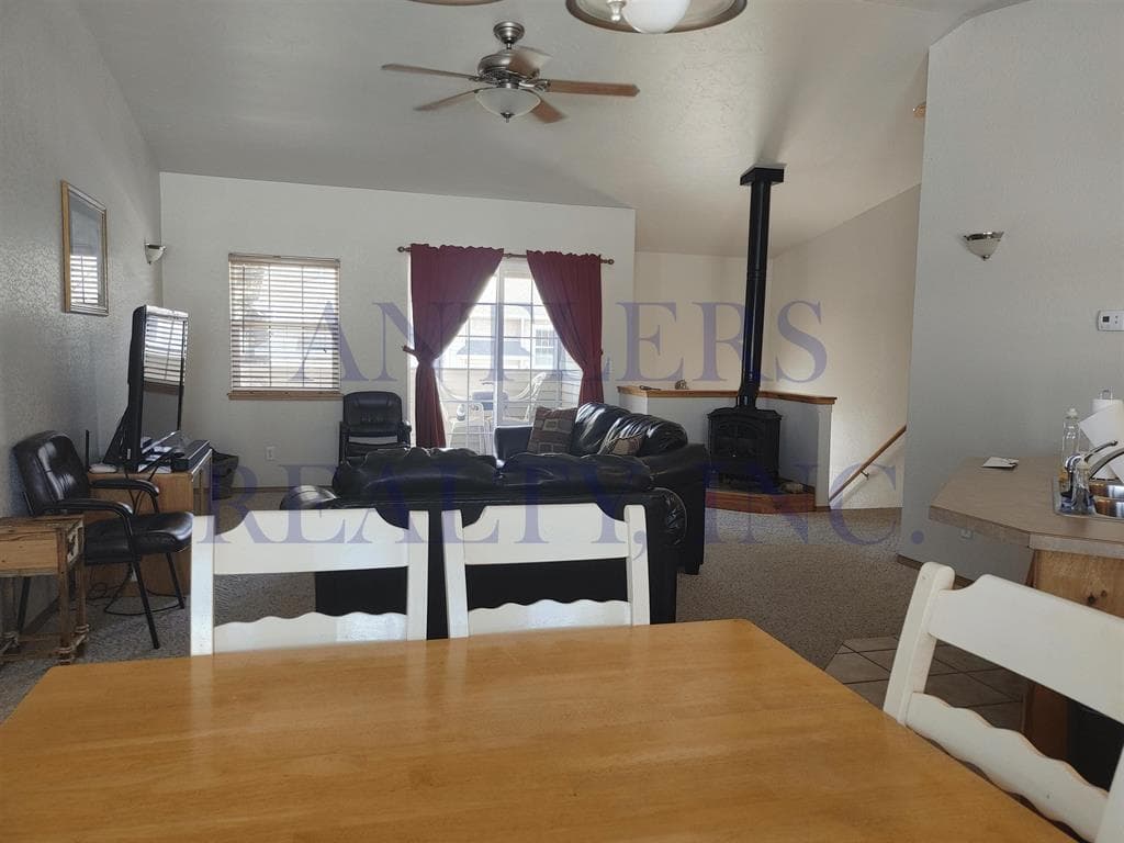 2811 Lincoln Ave — photo 7 of 14