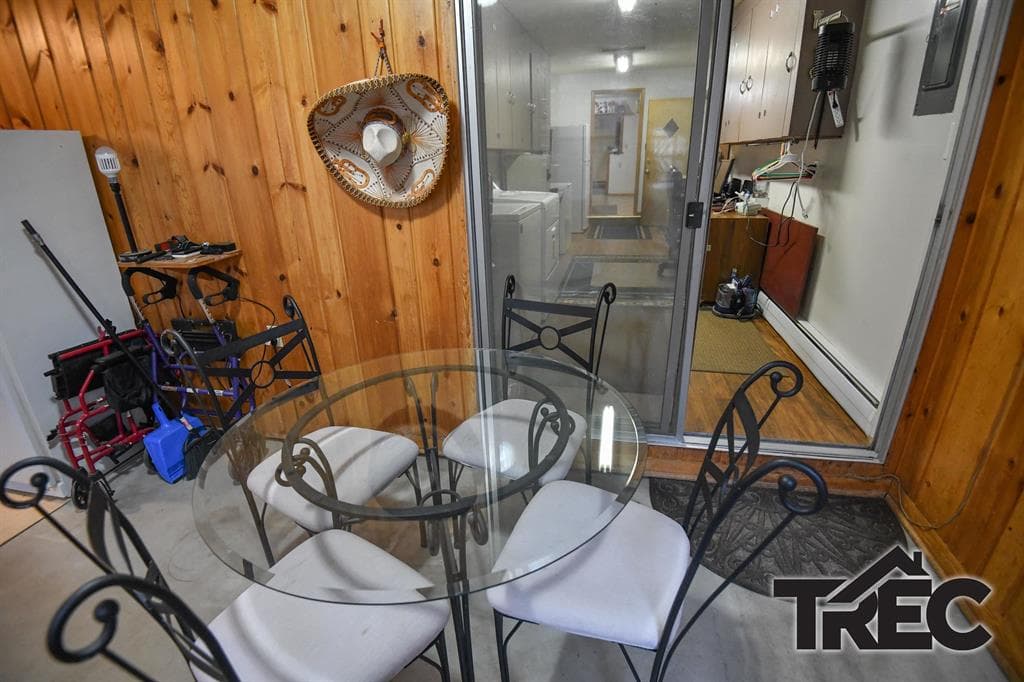 908 Canyon Ave — photo 12 of 25