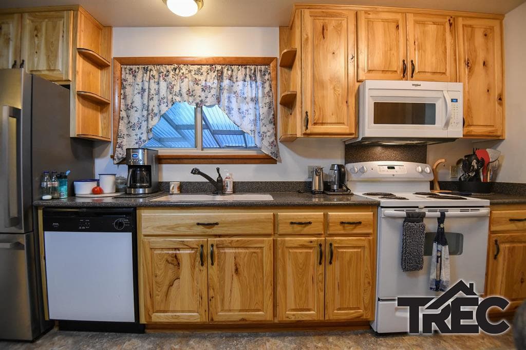 908 Canyon Ave — photo 8 of 25