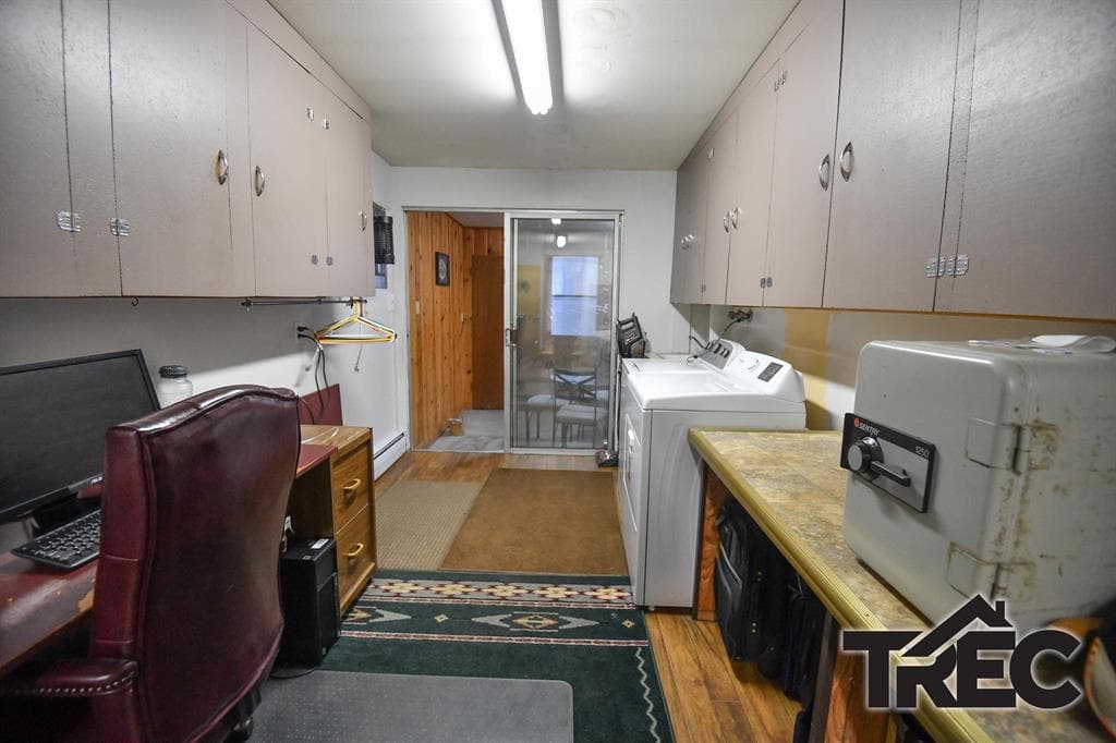 908 Canyon Ave — photo 10 of 25