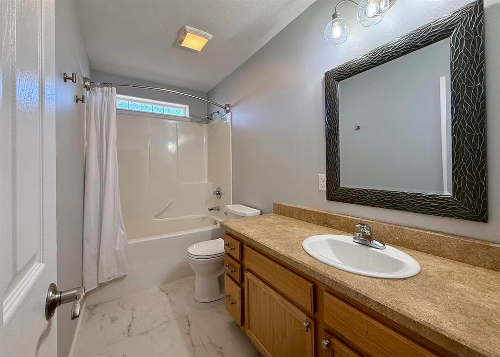 2906 Marlisa Ln — photo 15 of 19